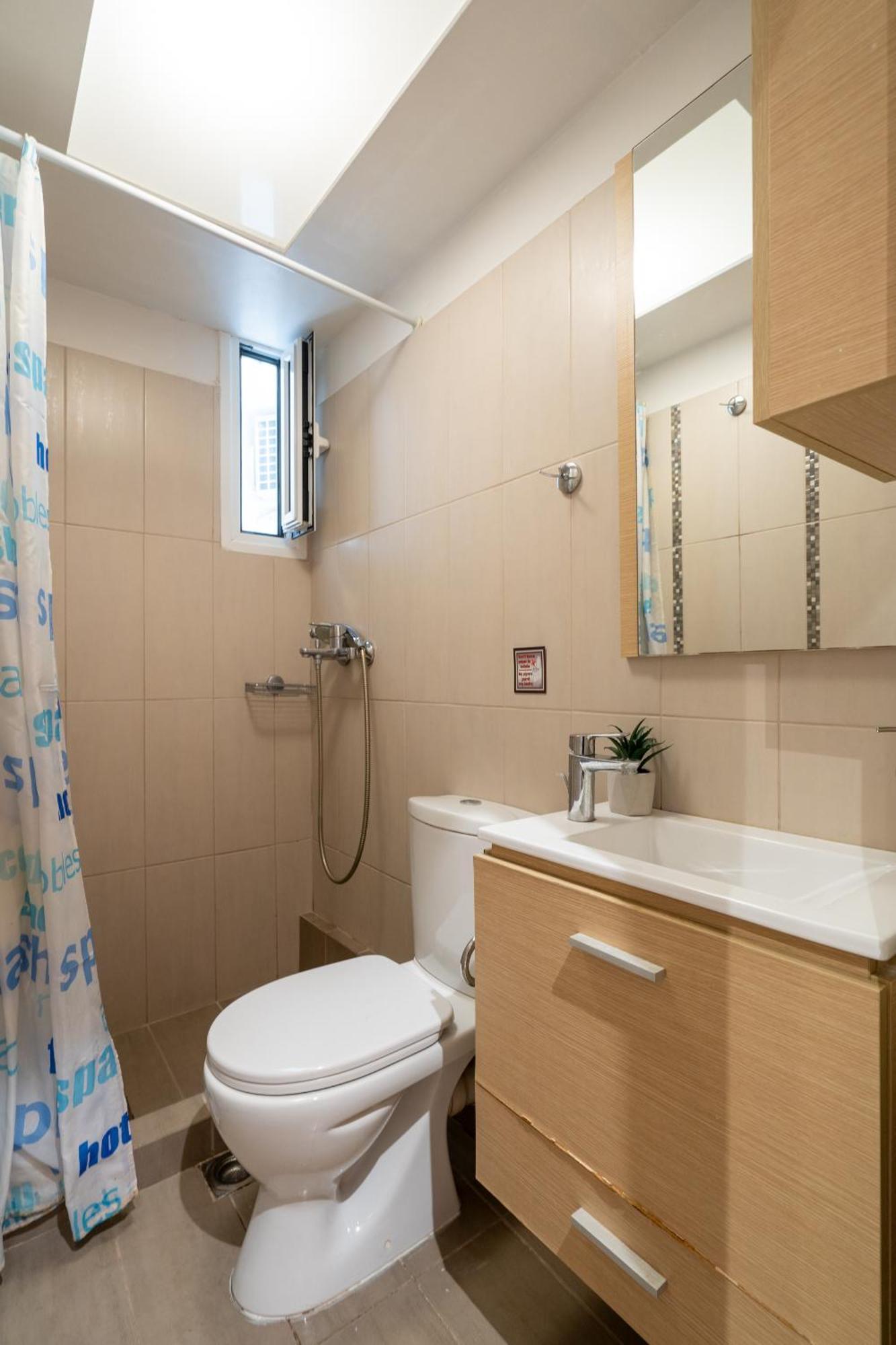 Ideally Located Apartment In Central Athens Exterior photo