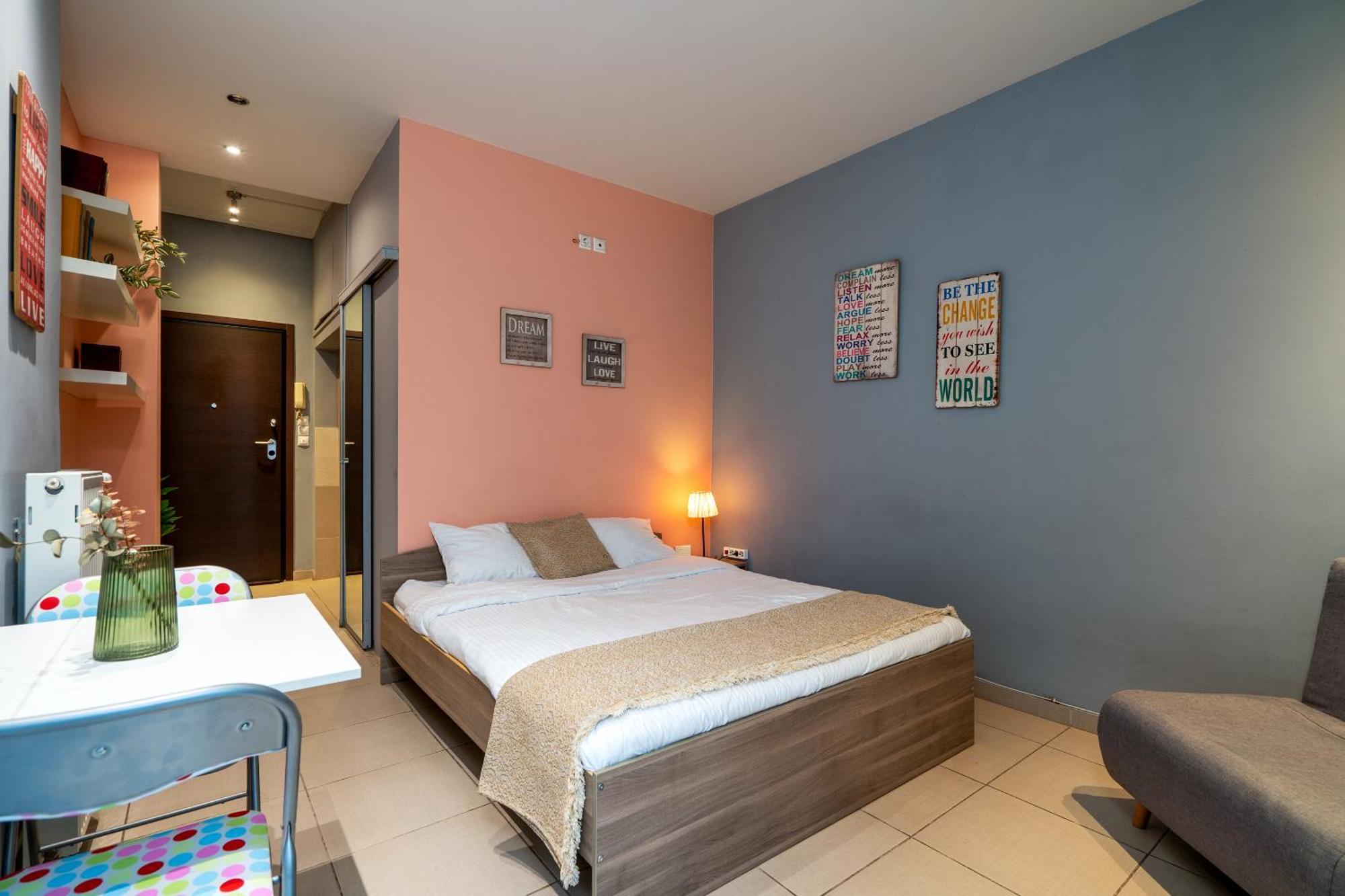 Ideally Located Apartment In Central Athens Exterior photo