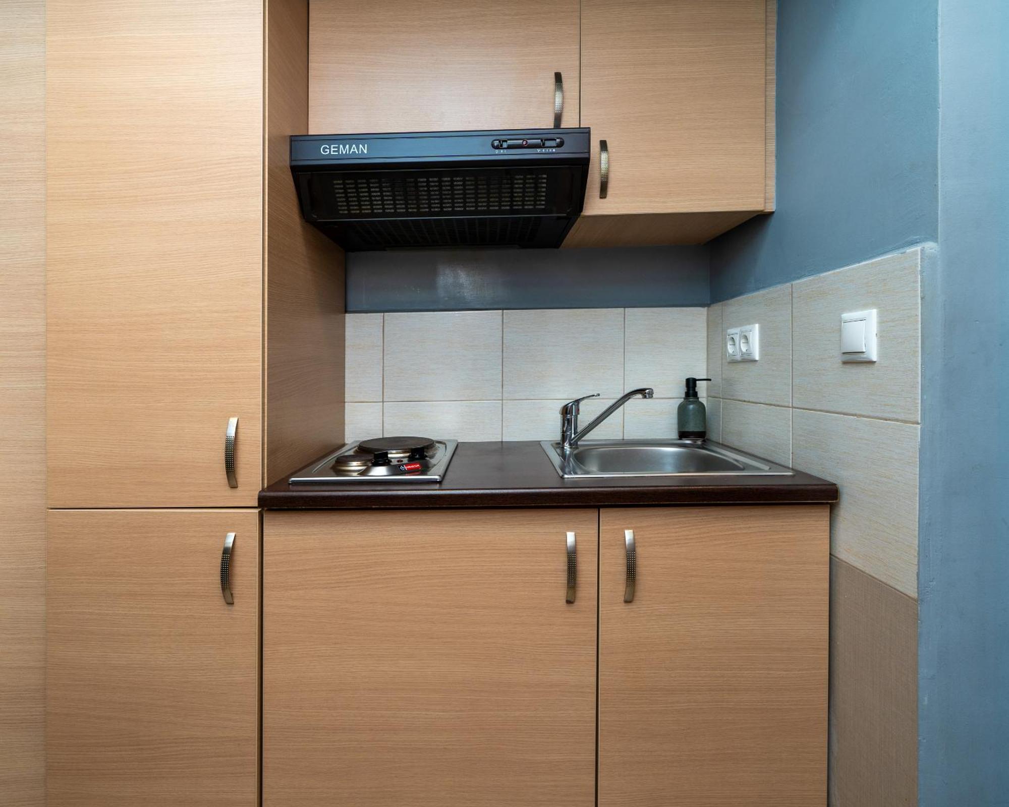Ideally Located Apartment In Central Athens Exterior photo